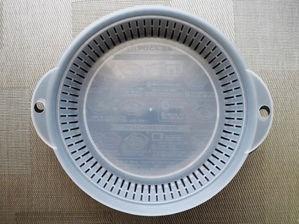 DAISO ダイソー 探険「電子レンジ調理器 冷凍うどん」およげ１００円