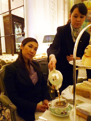 ロンドンアフタヌーンティー 格式高い5つ星ホテル🫖SAVOY - Kumamin Blog in New York