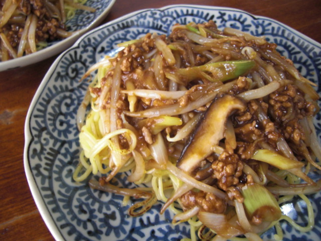 湯河原の担々やきそば -郷土料理ものがたり