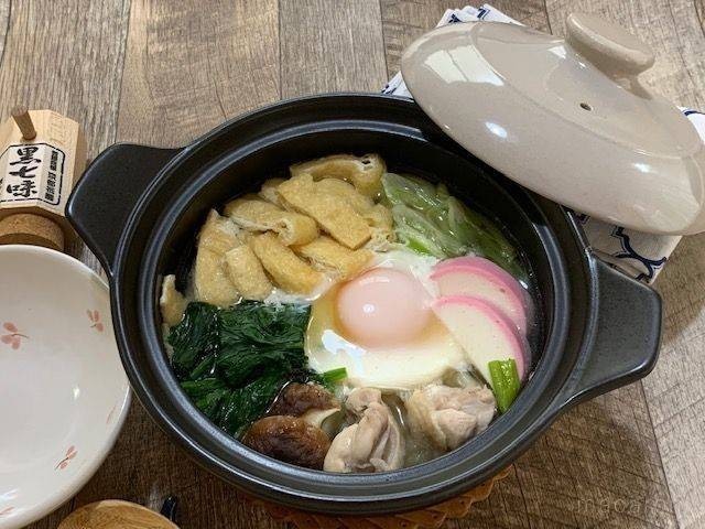 鍋焼きうどん材料あり 寒いこの時期にぴったり◎ - - - 材料 1人分 - - - 椎茸・4つ 水・100ml 白だし・大さじ2みりん・大さじ1 砂糖・大さじ1 うどん・1玉 鶏もも肉・60g 白ねぎ