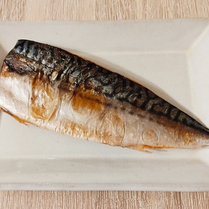 『さばみりん干し』としめじの炊き込みごはん