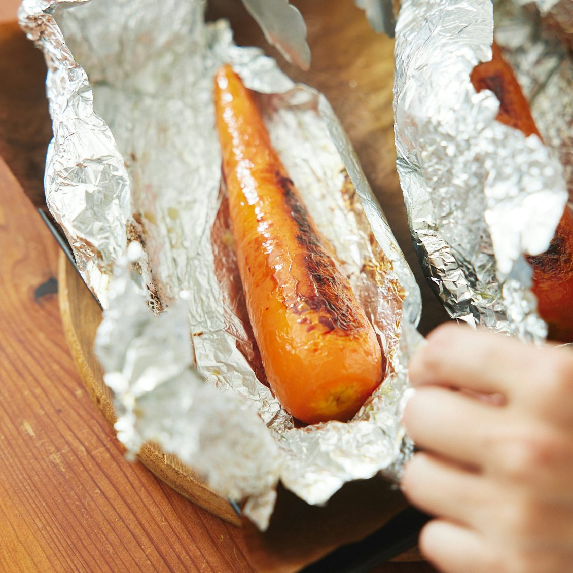 身体の中から元気になるレシピ！丸ごと人参のオーブン焼き