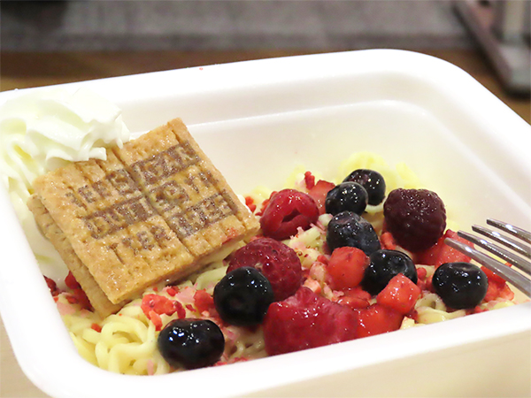 明星 一平ちゃん夜店の焼そば たまご好きならではのアイデアで「ヨード卵・光」+もう一品で焼そばアレンジ：掲示板:たまご大好き！コミュニティBeach- ビーチ