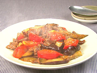 トマトと牛肉のオイスターマヨ炒め