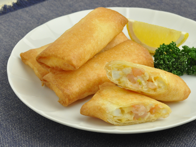 見た目かわいい♪ えびとはんぺんの一口春巻き