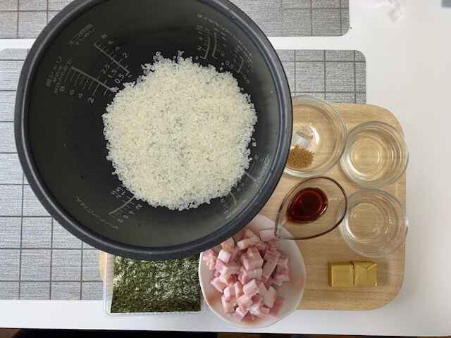 家事ヤロウ『海苔とベーコンの炊込みご飯』