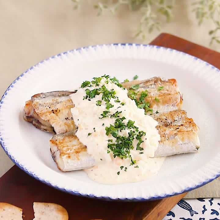 太刀魚の天ぷら です。太刀魚タチウオたちうお太刀魚の天ぷらタチウオの天ぷらたちうおの天ぷら天ぷらてんぷら天麩羅季節料理酒処依屋依屋酒の肴日本料理日本料理店和食和食屋日本酒の飲める店有田焼陶樹庵心の工芸陶樹庵裏