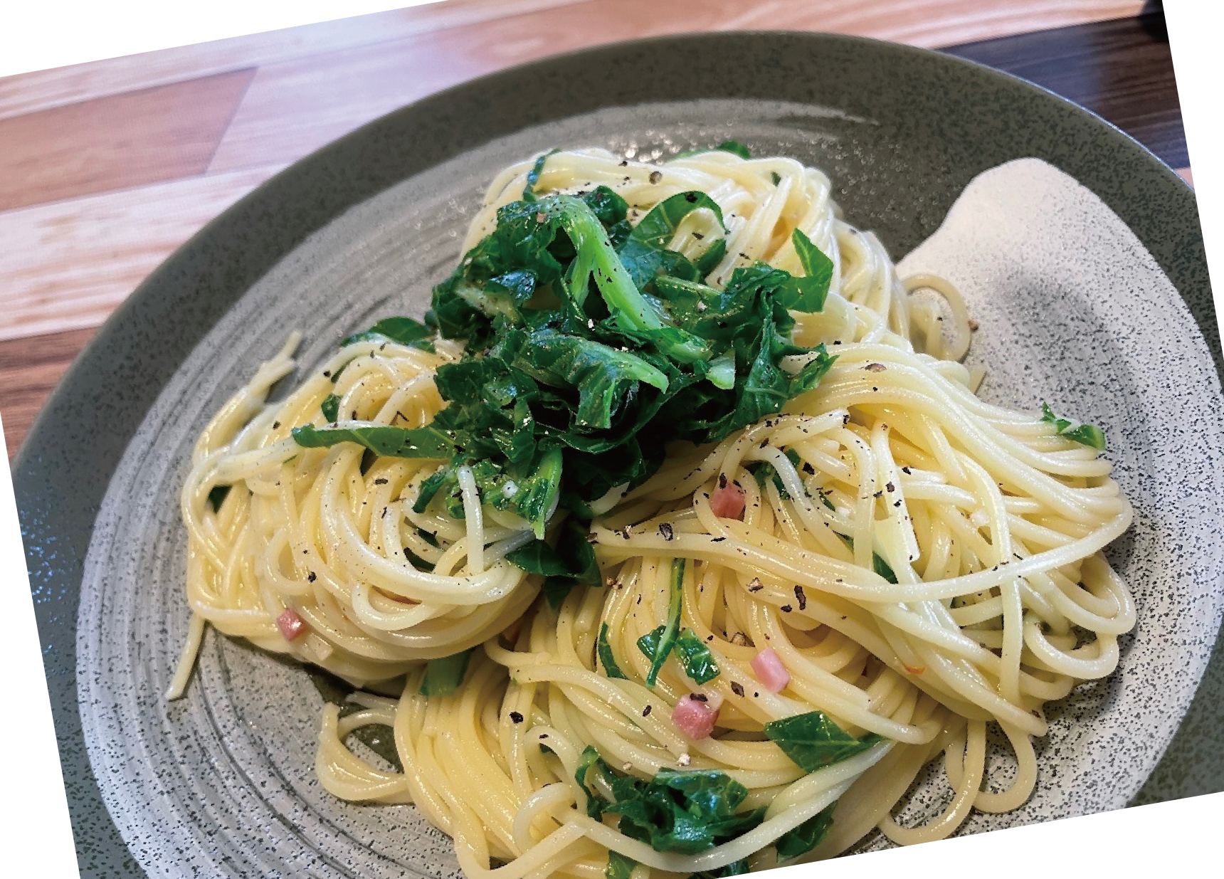 ベーコンと玉ねぎのペペロンチーノ