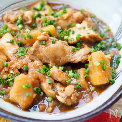 白だしで簡単に!手羽元と厚揚げの煮物の作り方料理初心者の簡単レシピ