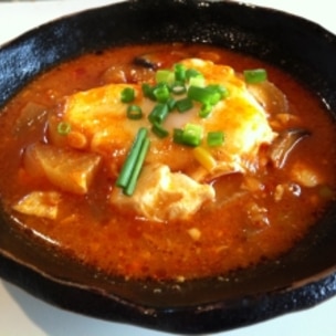 『豆腐とお揚げのキムチ味噌スープ』