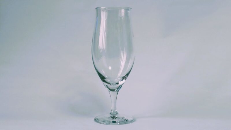 ワイングラスはダイソーの薄グラスがコスパ最強ってソムリエの弟が言ってた :: デイリーポータルZ