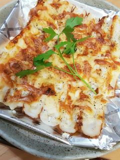 トースターで3分 のせて焼くだけ！「ちくわのチーズ磯辺焼き」は 4万いいね が納得の美味しさだった『あたらしい日日』こんな時代のニューノーマルな暮らし方。食と農、生活情報をお届けします