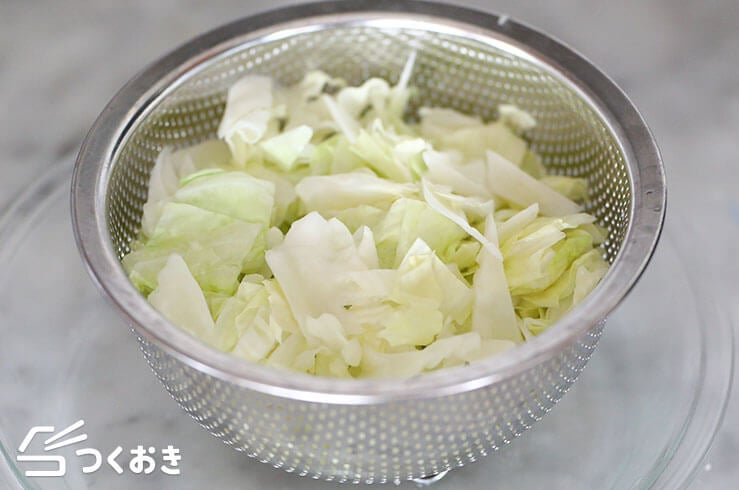 キャベツと厚揚げのごまポン和え