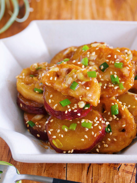 やみつきな味付け！さつまいもとにんじんの塩バターきんぴら