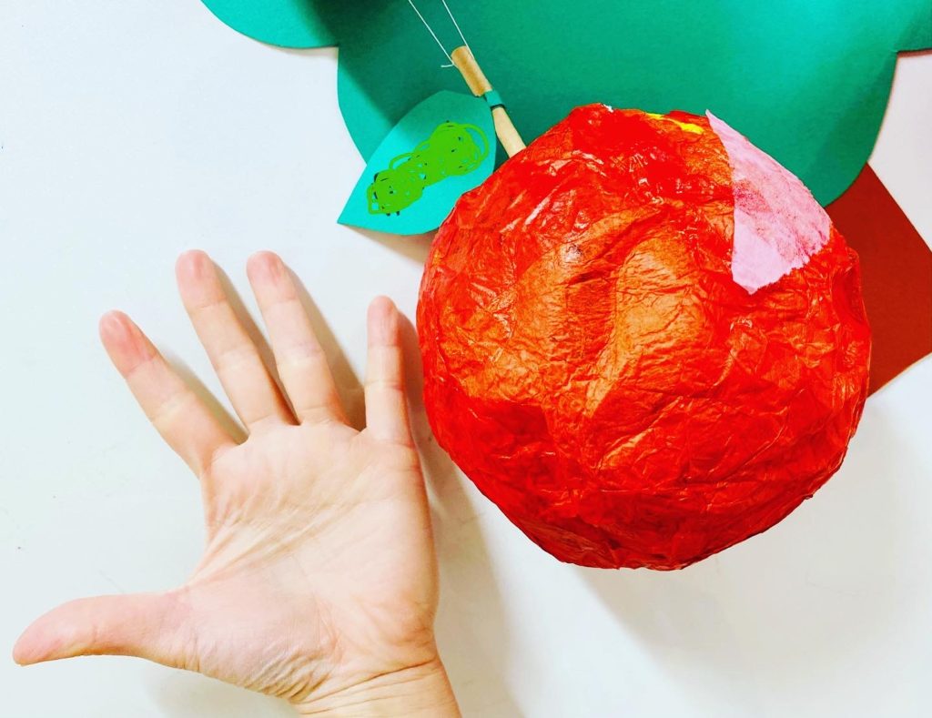 折り紙で作る可愛いりんご How to make an origami appleAplle折り紙りんご DIY