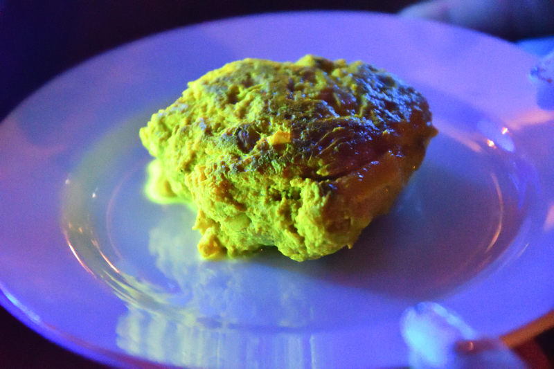 光るドリンク ボトル 作り方TikTok