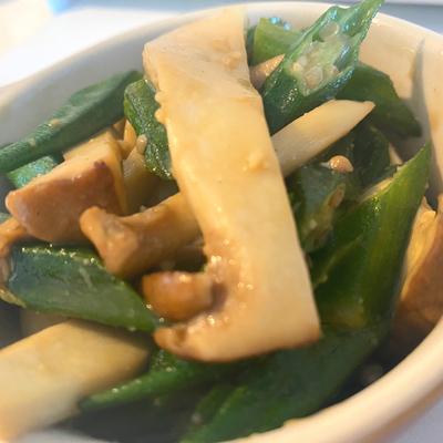 レシピ オクラとエリンギと豚肉の醤油炒め♪