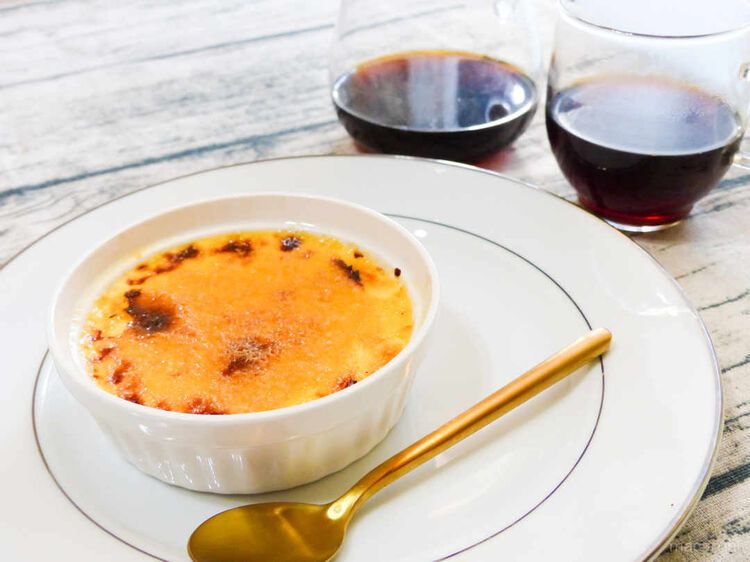 バーナーなしで簡単！濃厚すぎる「クレームブリュレ」の作り方