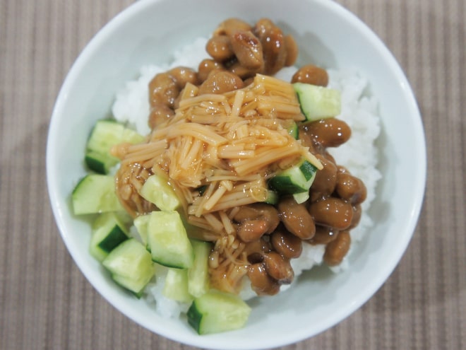 なめたけが大活躍！ごはんが進むかんたん丼レシピフーディストノート