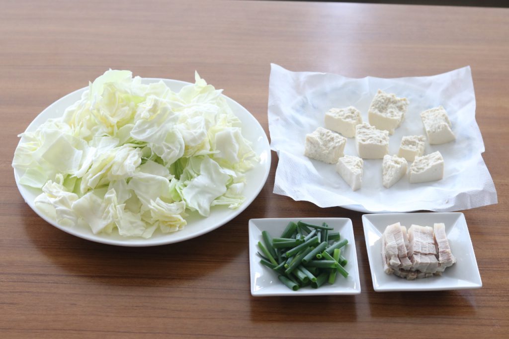 沖縄の伝統野菜「チシャナバー」の全て：歴史、栄養、そして美味しい食べ方沖縄県 恩納村 産直市場 - おんなの駅 なかゆくい市場