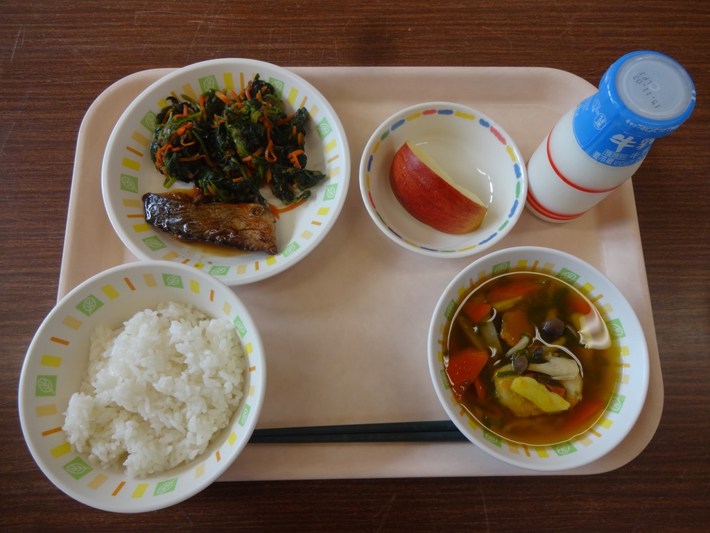 今日の給食湯梨浜町立泊小学校