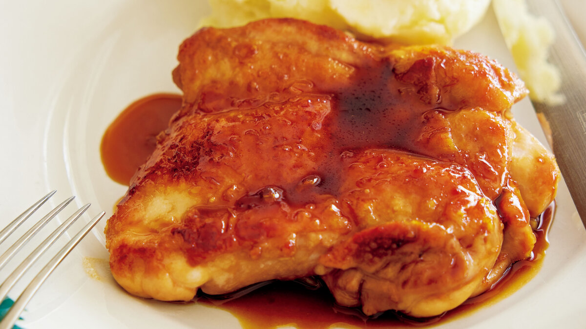 パリパリどころじゃない、バリバリジューシーな鶏肉ソテーの作り方 ジャルダン ポール・ボキューズ・星野晃彦シェフのレシピ帖