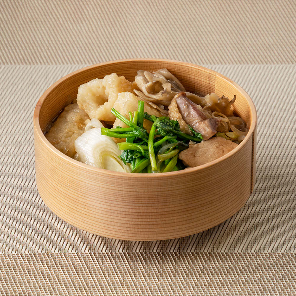 秋田の郷土料理 「きりたんぽ鍋」株式会社まつの