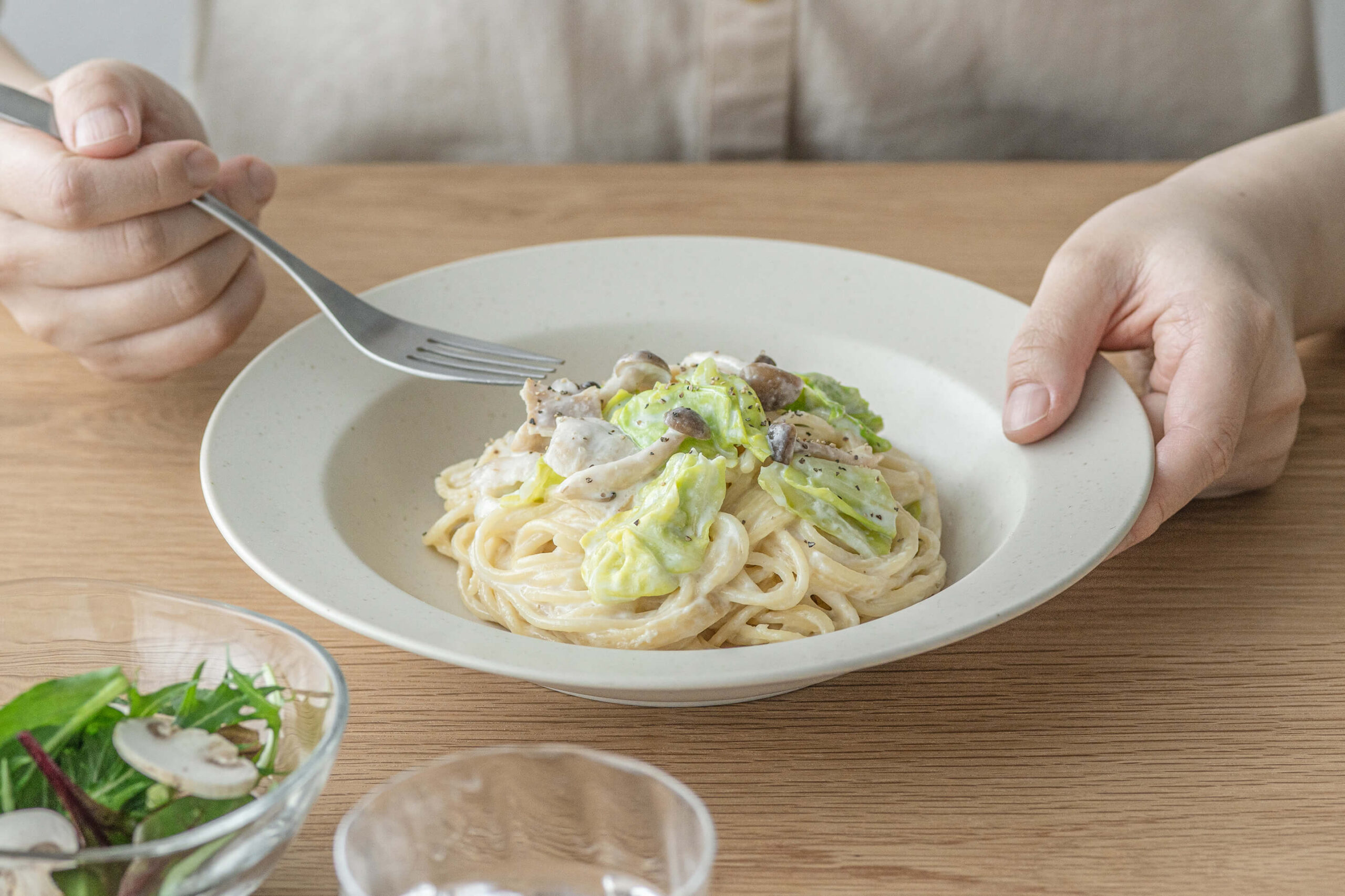 白だしで作るサーモンクリームパスタ