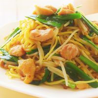 鶏ひき肉のねぎ塩焼きそば