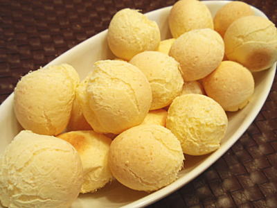 白玉粉で作る 黒ごまポンデケージョ