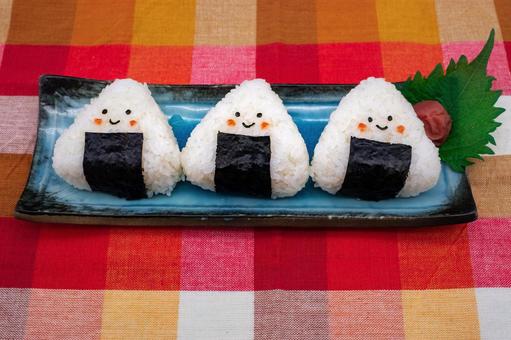 簡単10分 キャラクターおにぎり7選すぐマネしたい♪可愛いすみっコぐらしなどkosodate LIFE 子育てライフ