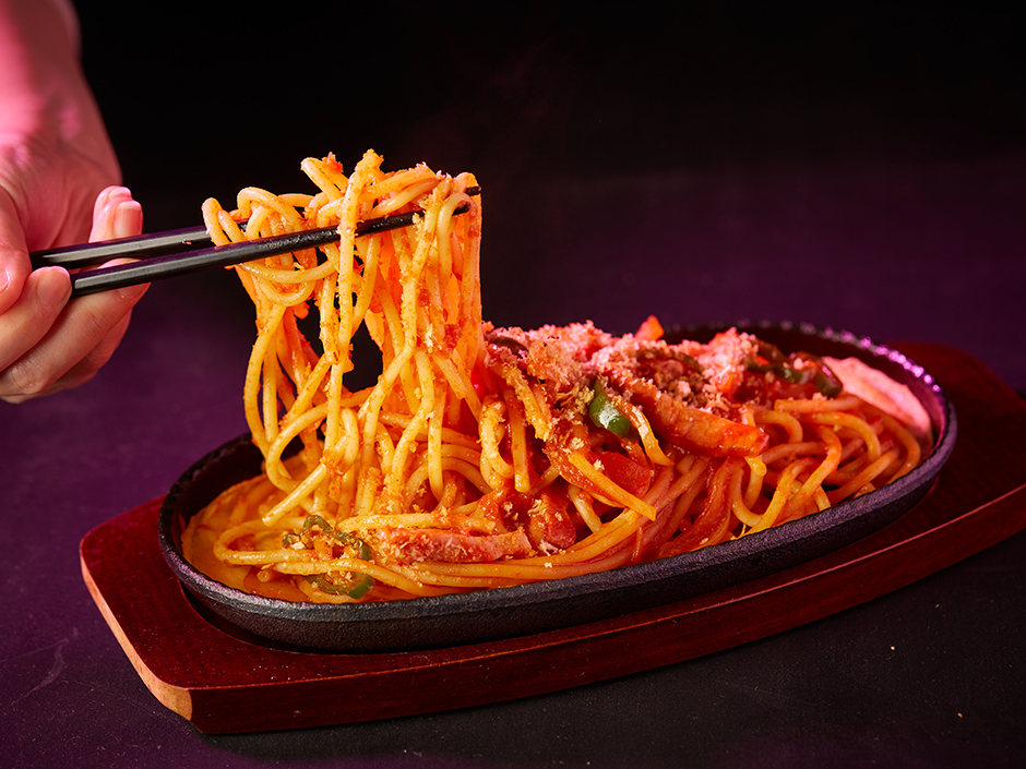 ナポリタン - FOOD PROFESSIONAL AWARD - 食のプロが食品、飲料、飲食店メニューを審査する品評機関