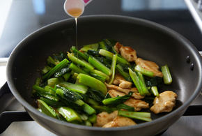 ☆鶏胸肉と小松菜と卵の中華炒め