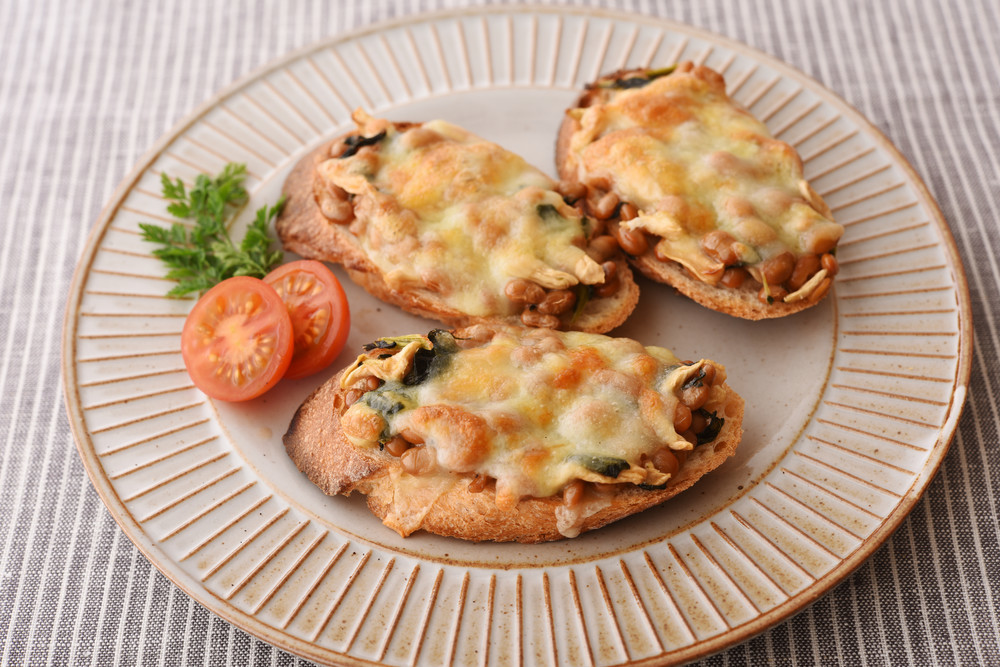 固くなったフランスパンを活用♪ツナ&チーズのフレンチトースト