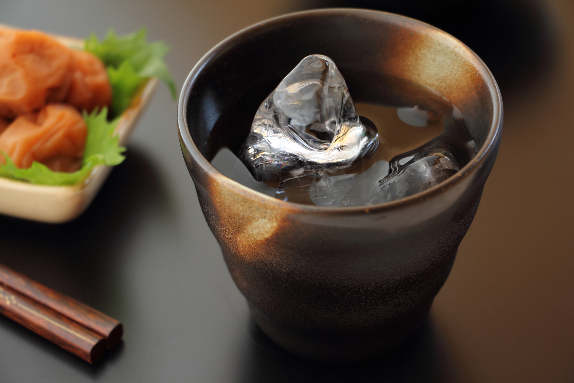 梅干しサワーの作り方 専門店のプロが“絶品”のコツを特別に伝授!いいちこスタイル