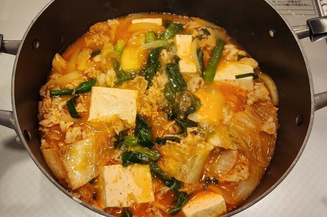 味噌入りでコクもアップ♪ 簡単キムチチゲスープ