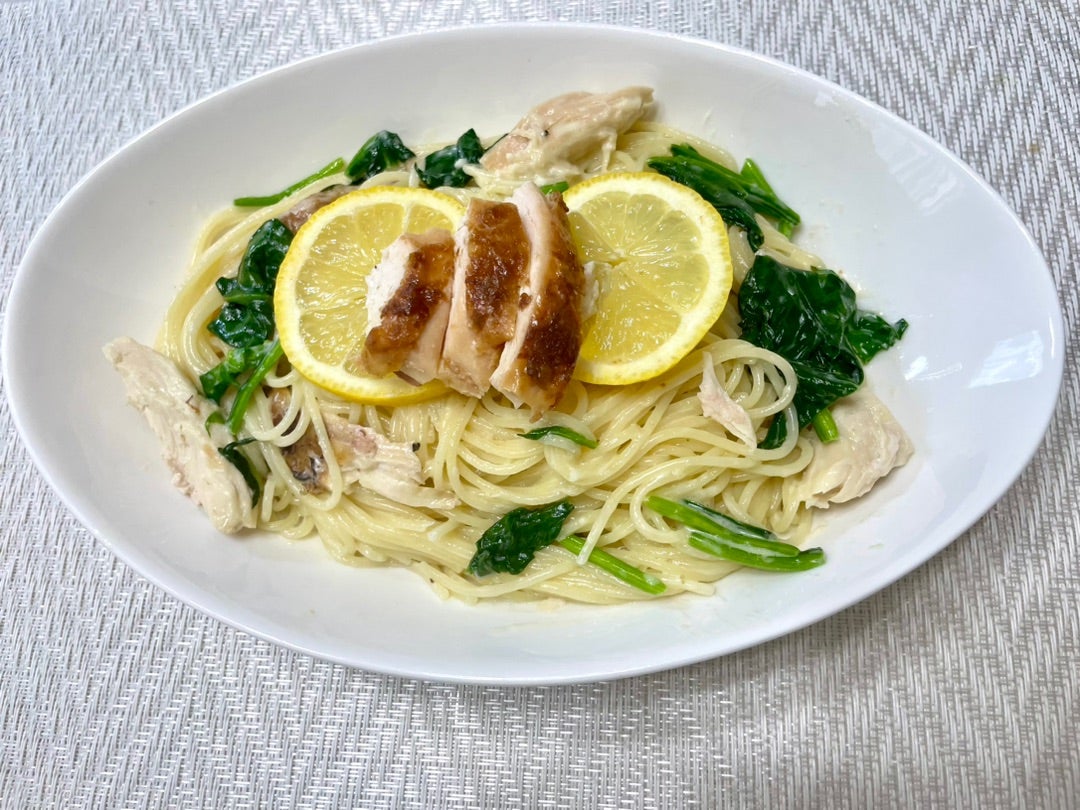 バターがほんのり香るコストコロティサリーチキンの炊き込みご飯