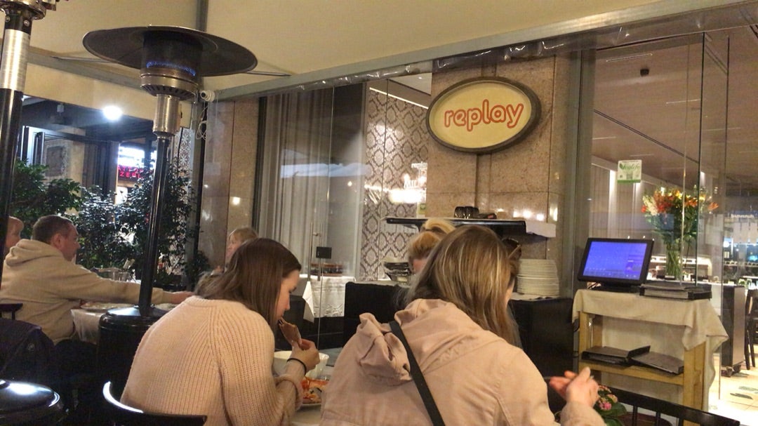 イタリア・ミラノ 街のシンボル「ミラノ大聖堂」が眺められるレストランとバー地球の歩き方