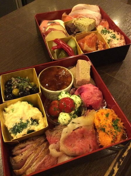 日進ハム オンラインショップおせちセット 重箱なし