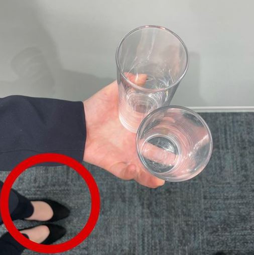 ワイングラス 持ち方 正しい持ち方とは? - ワイングラスおすすめブログ♪