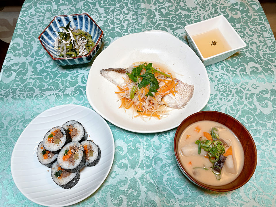 夕飯にキンパと韓国料理の献立│夕飯献立ブログ - Hungry.jp