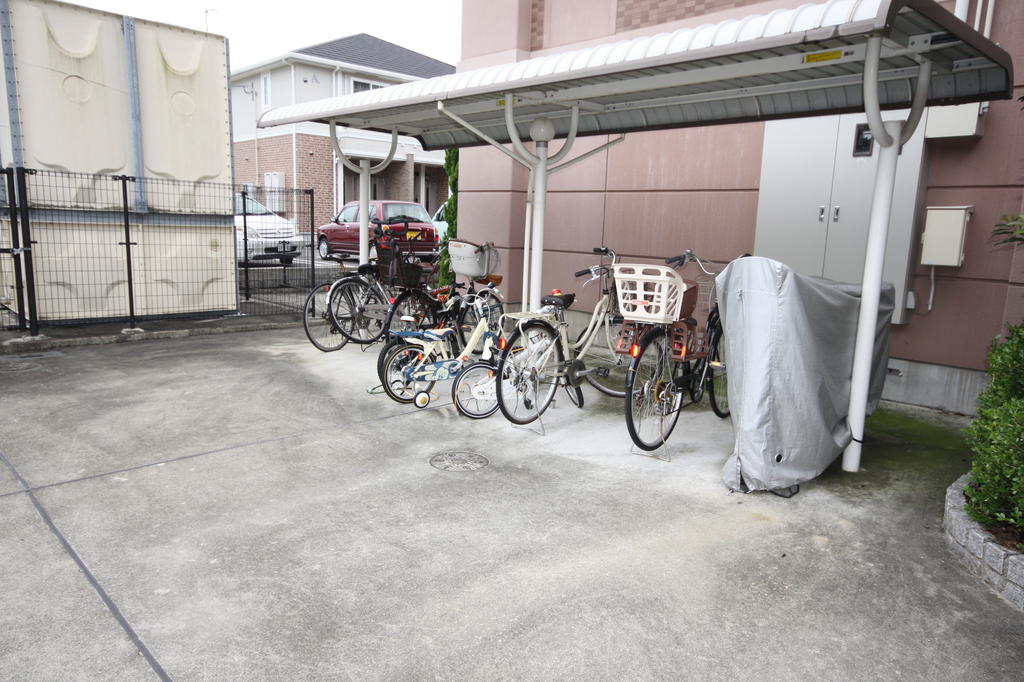 瀬戸芸の余韻に浸って　高松港に憩いの場「パークレット」完成