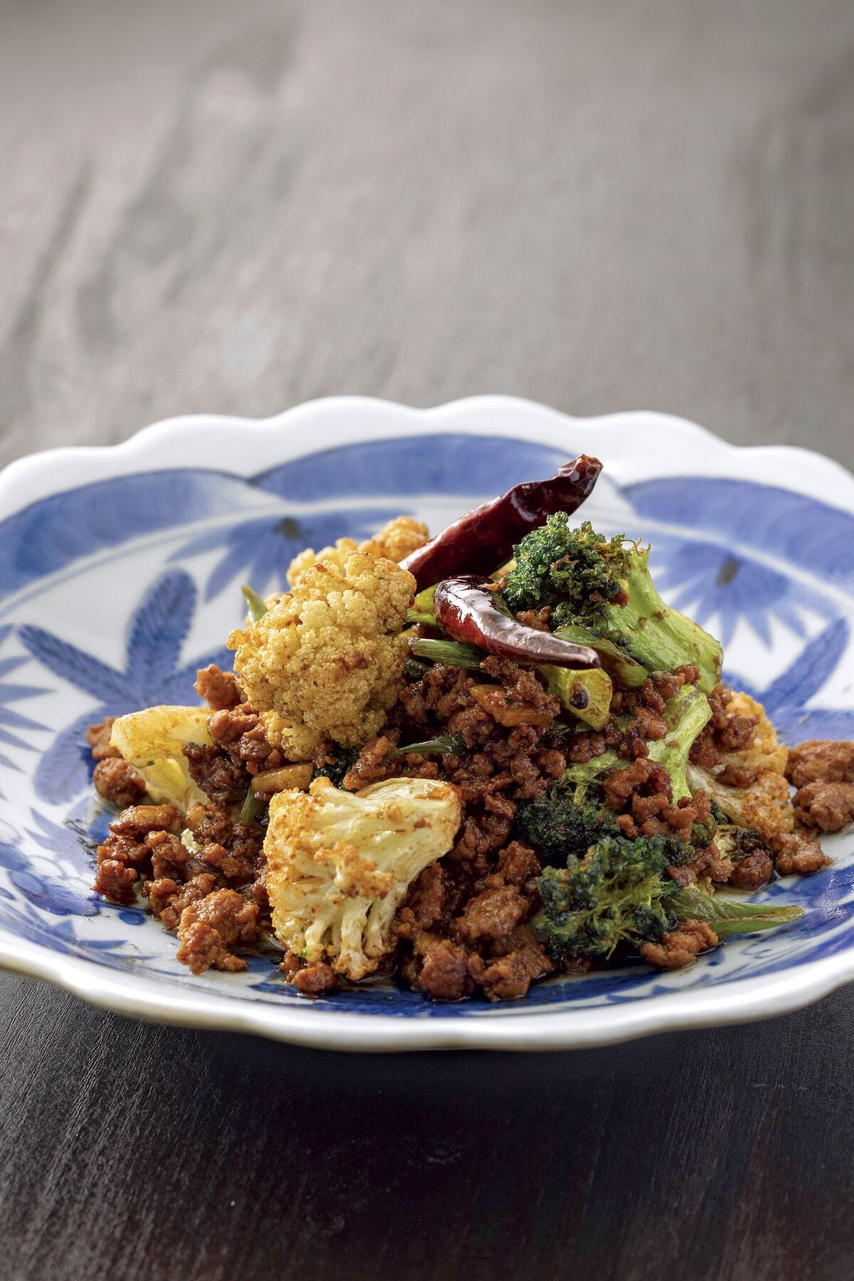 豚肉とカリフラワーのトマト煮込み