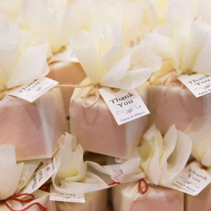 ばらまき用プチギフト」は100均ラッピング用品で簡単オシャレに♪