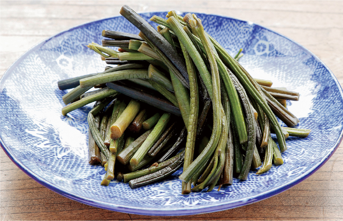 旨味たっぷり！ 鶏肉とわらびの煮物