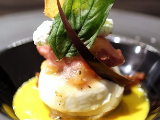 都内新名所でも話題！インスタジェニックな皿盛りデザート「デセール」3選