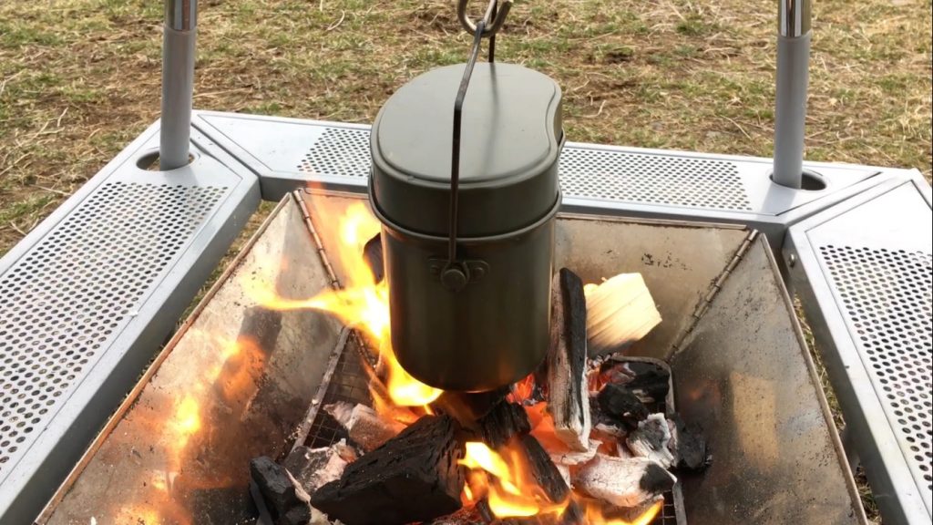 メスティン 2合用 RCP バーベキュー アウトドア キャンプ 調理 クッキング クッカー メスティン 飯ごう アルミ製 ご飯 炊く 麺類 鍋調理器具 防災 非常時 野外 小物入れ ランチボックスＪＯＹアイランド