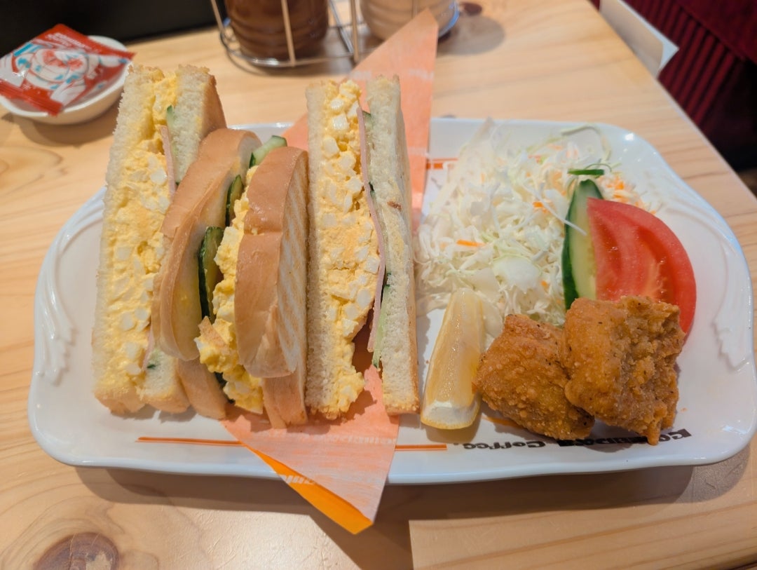 コメダで昼コメ 裏技で激旨♡具材が溢れるミックストーストサンド&5万本のひまわり畑食いしん坊家族の幸せ♪満腹日記