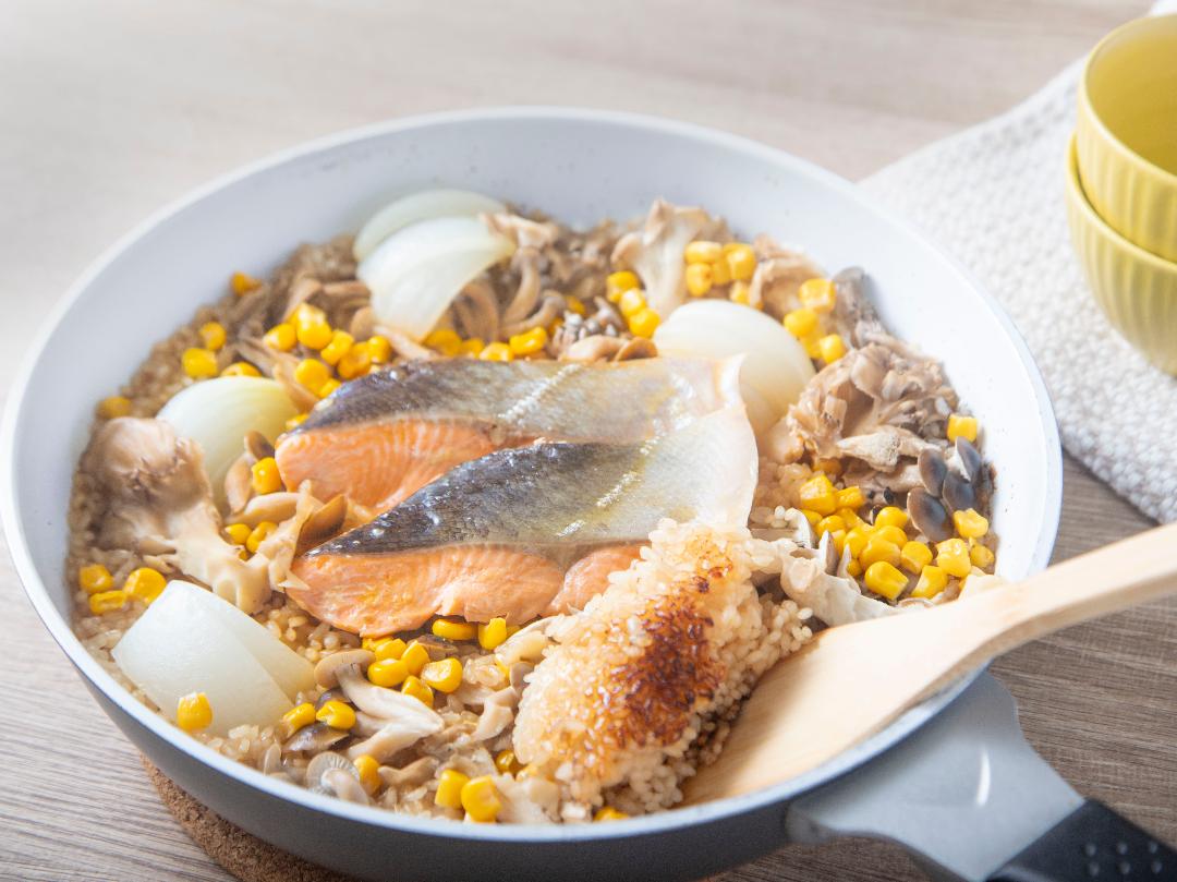 鮭とごぼうの炊き込みご飯