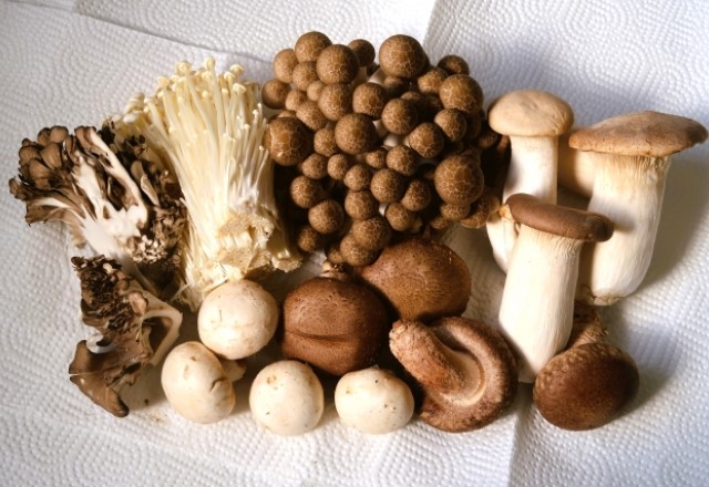 きのこに賞味期限が書いてない理由！1週間でも食べられる